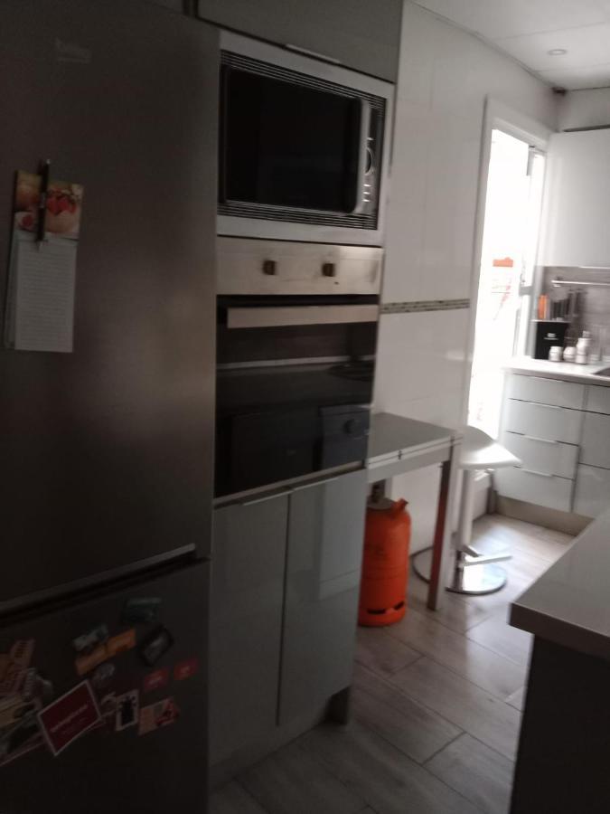 Habitacion Privada Tarragona Con Cocina Salon Y Terraza Piso Compartido Eksteriør billede