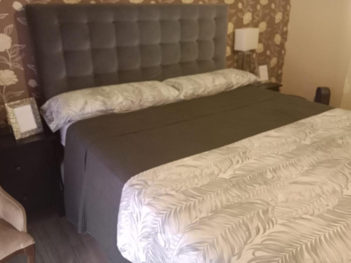 Habitacion Privada Tarragona Con Cocina Salon Y Terraza Piso Compartido Eksteriør billede