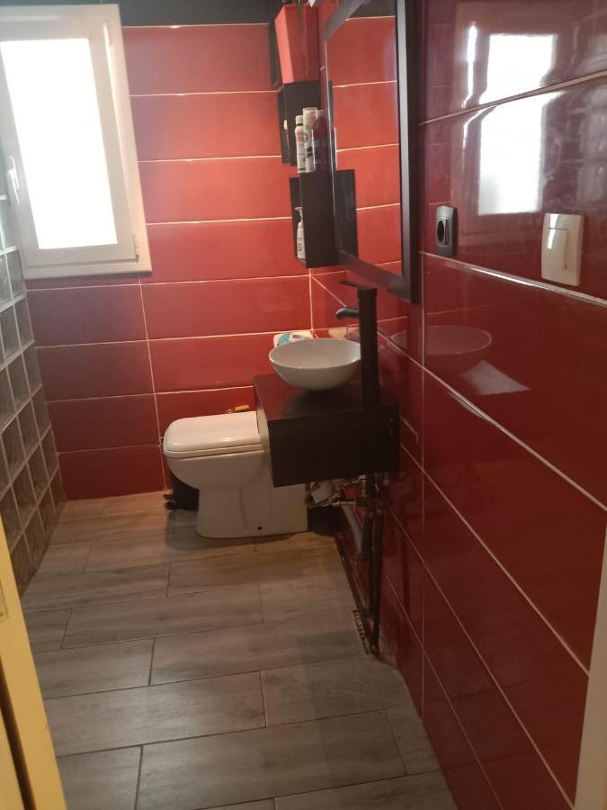 Habitacion Privada Tarragona Con Cocina Salon Y Terraza Piso Compartido Eksteriør billede